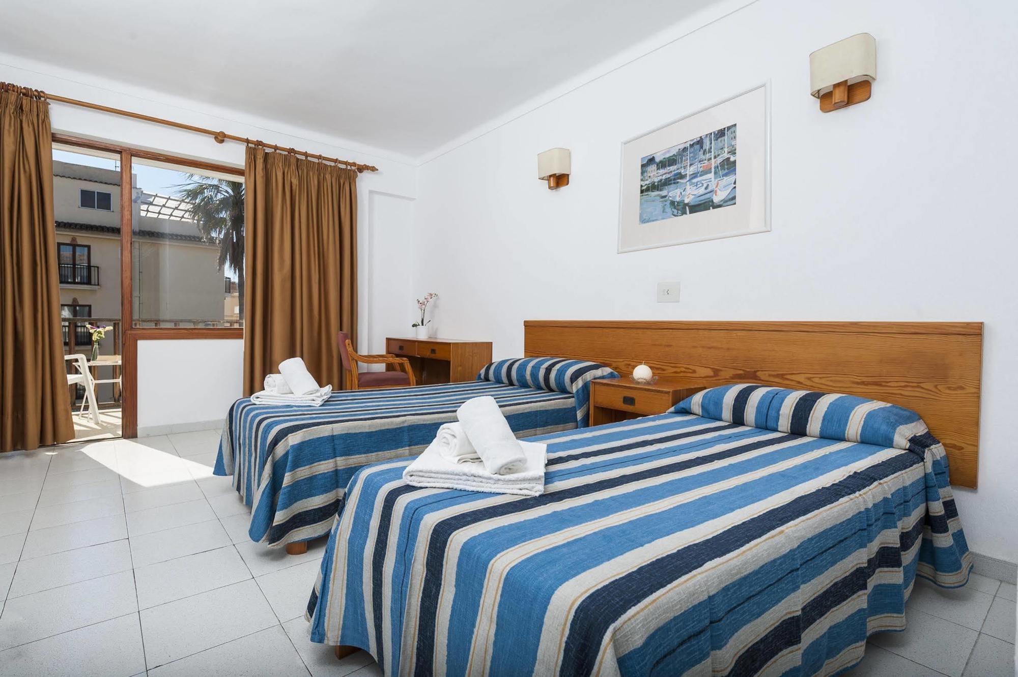 Hostal Casa Bauza Кала Ратьяда Экстерьер фото